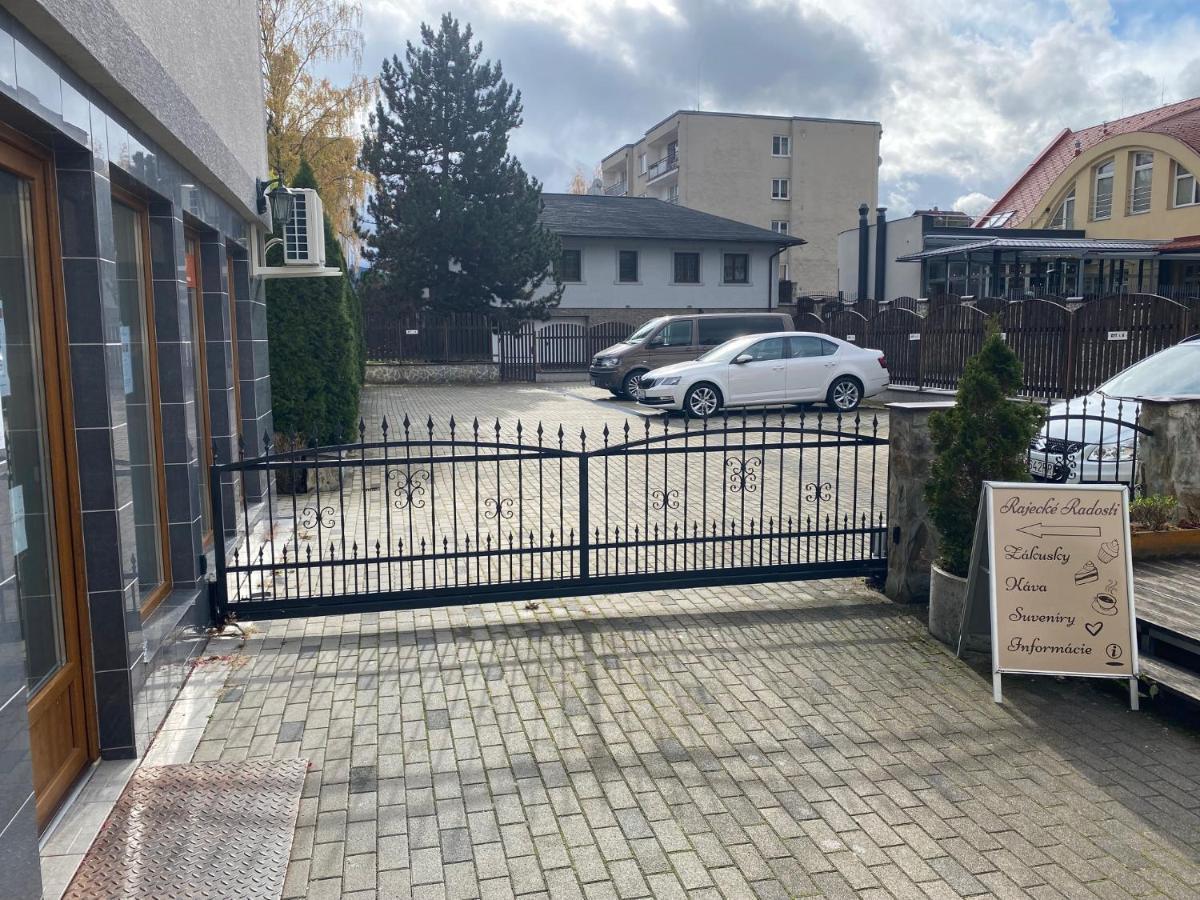 Apartman Posta Rajecké Teplice Exterior photo
